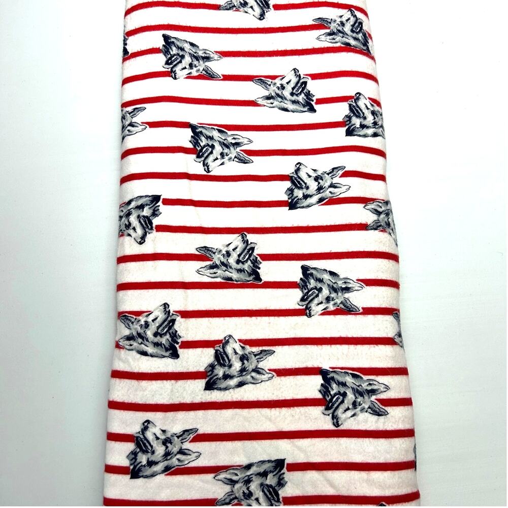 Vintage Cotton Flannel German Shepherd Themed Fabric 36"‎ W x 3 Yards 18"